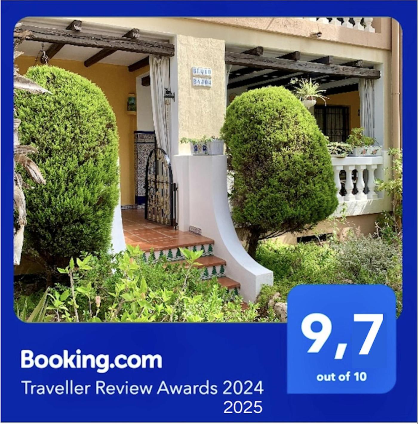 The Best House! Large Terrace Beach And Bars! Traveller Awards 2024-2025 또레비에하 외부 사진
